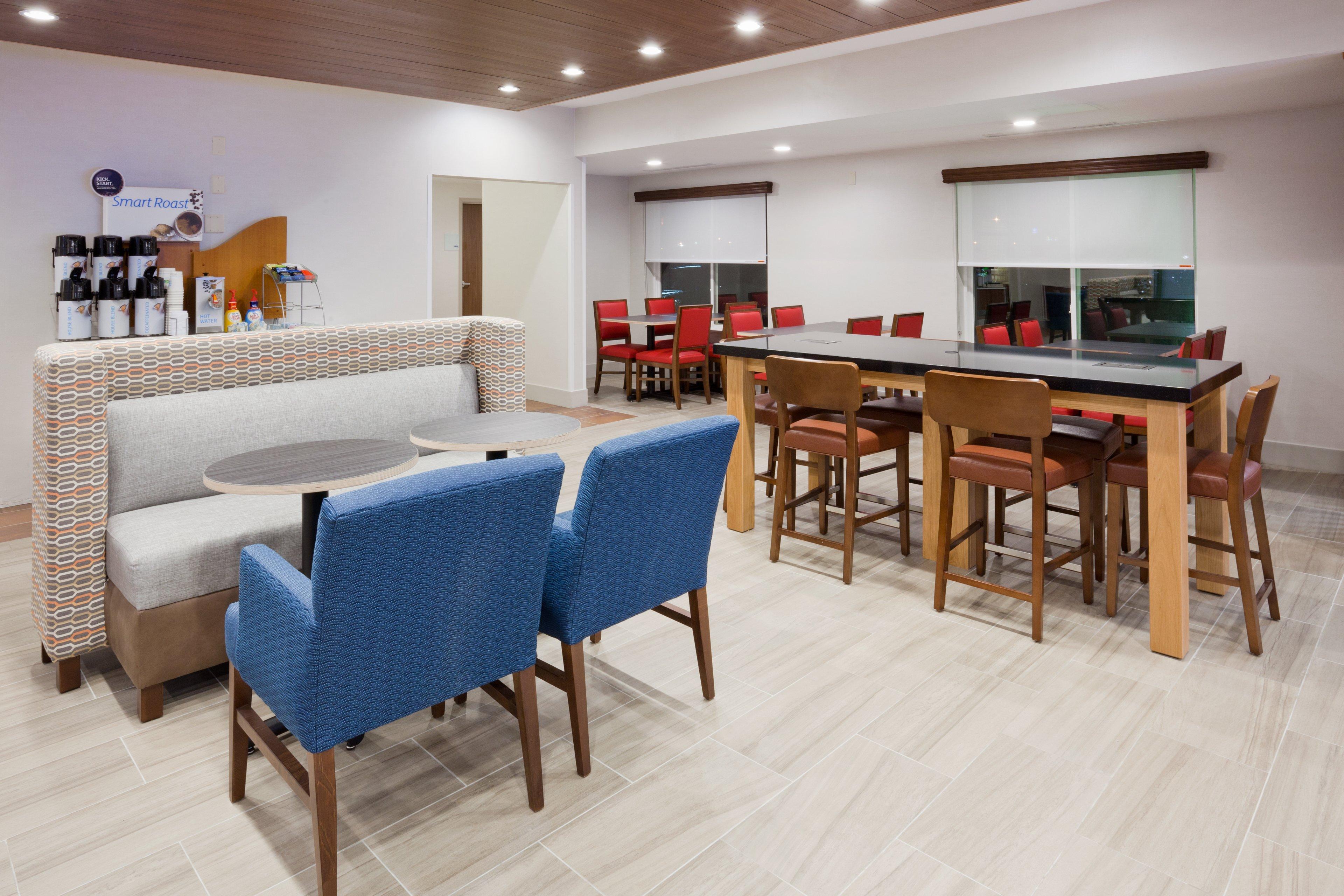 Holiday Inn Express & Suites - Dickinson By Ihg Kültér fotó