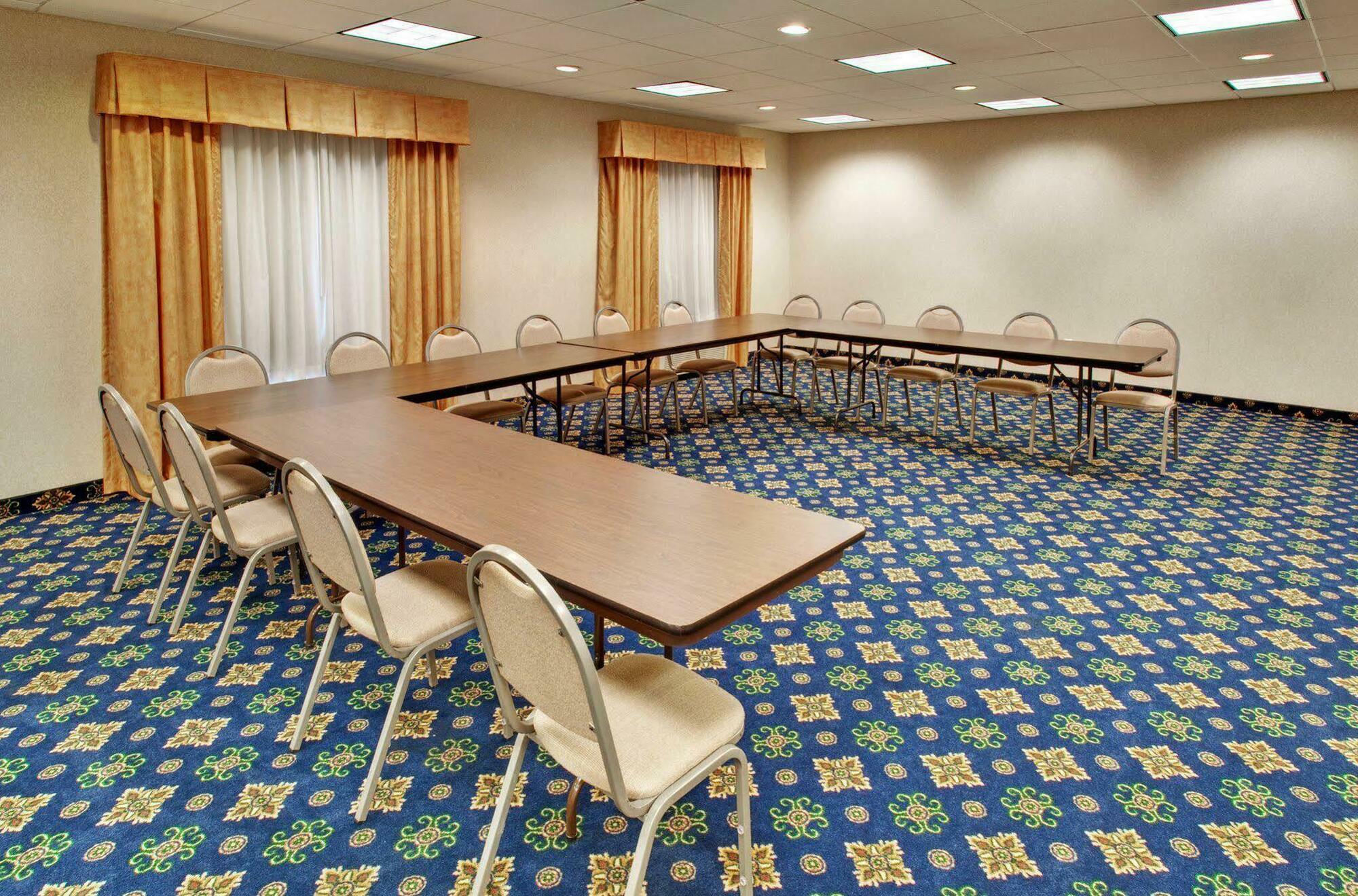 Holiday Inn Express & Suites - Dickinson By Ihg Létesítmények fotó